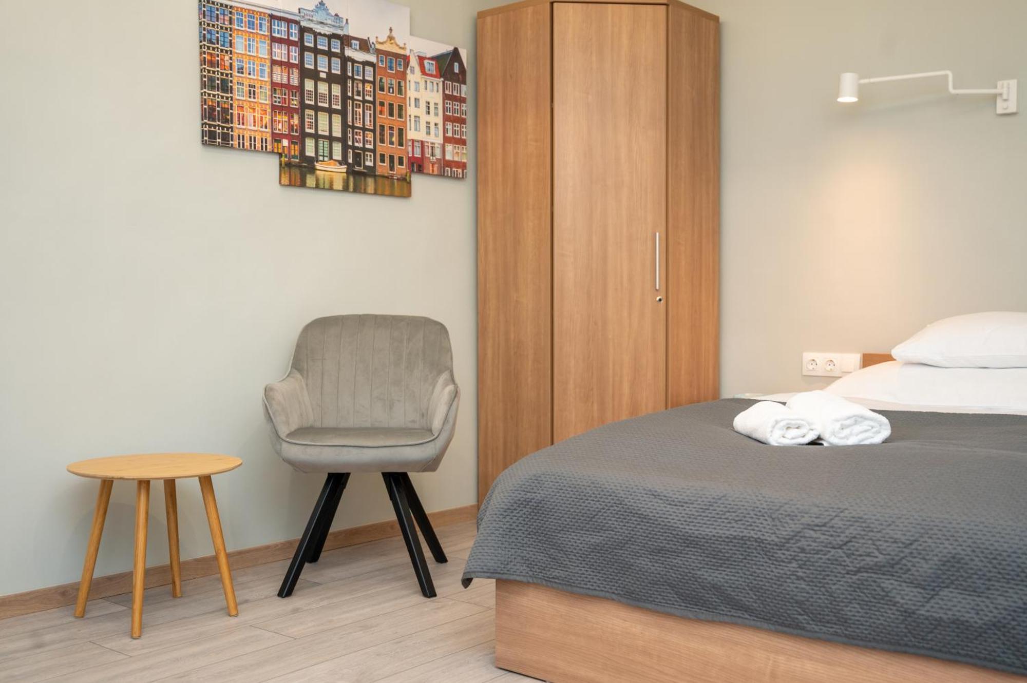 Tuenderkert Apartman Gyula Buitenkant foto